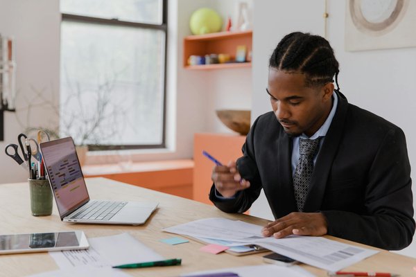 Élever la notoriété des services de nettoyage de tapis : la clé des avis en ligne